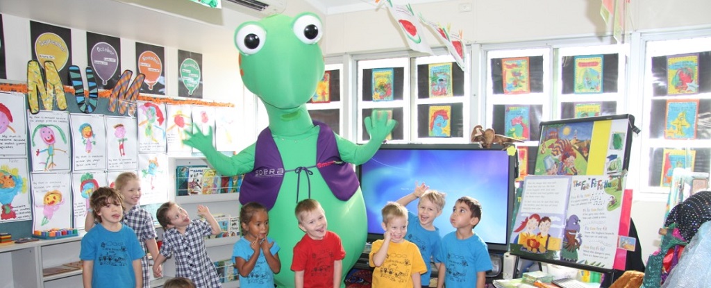 Izzy visits Kindy class at CBPS 1024x415.jpg (1)